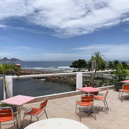 Hostel Quebra Mar